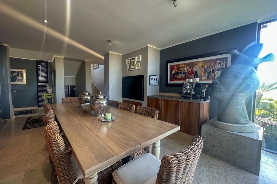 5 Bedroom Property for Sale in Oubaai Western Cape